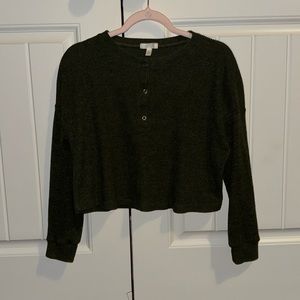 Women’s lightweight sweater
